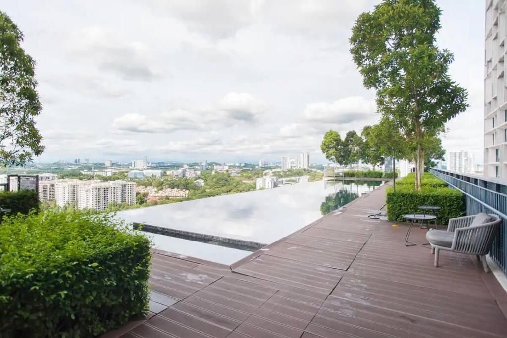 Tamarind Suite Cyberjaya 2-10Pax Duplex Exterior foto